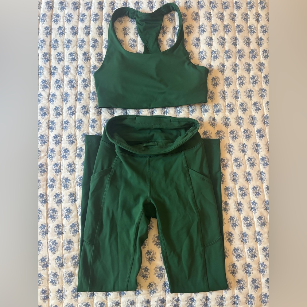lululemon athletica Dark Green Women's Leggings and Sports Bra Set
